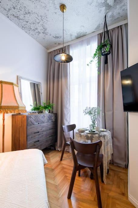 Appartement Bohemian Style Apt In The Centre à Cracovie Extérieur photo
